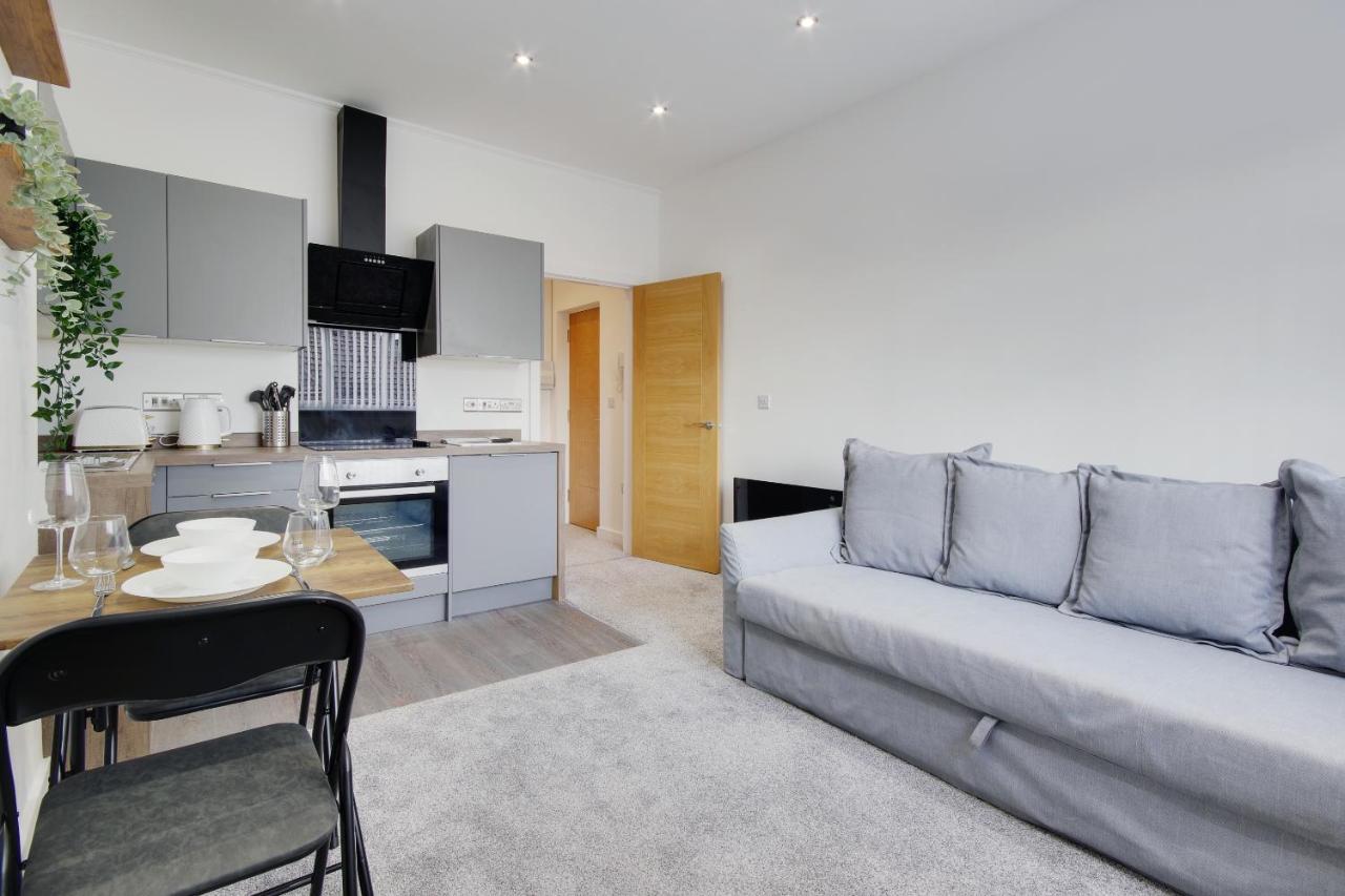 279 Ashley Road Lejlighed Poole Eksteriør billede